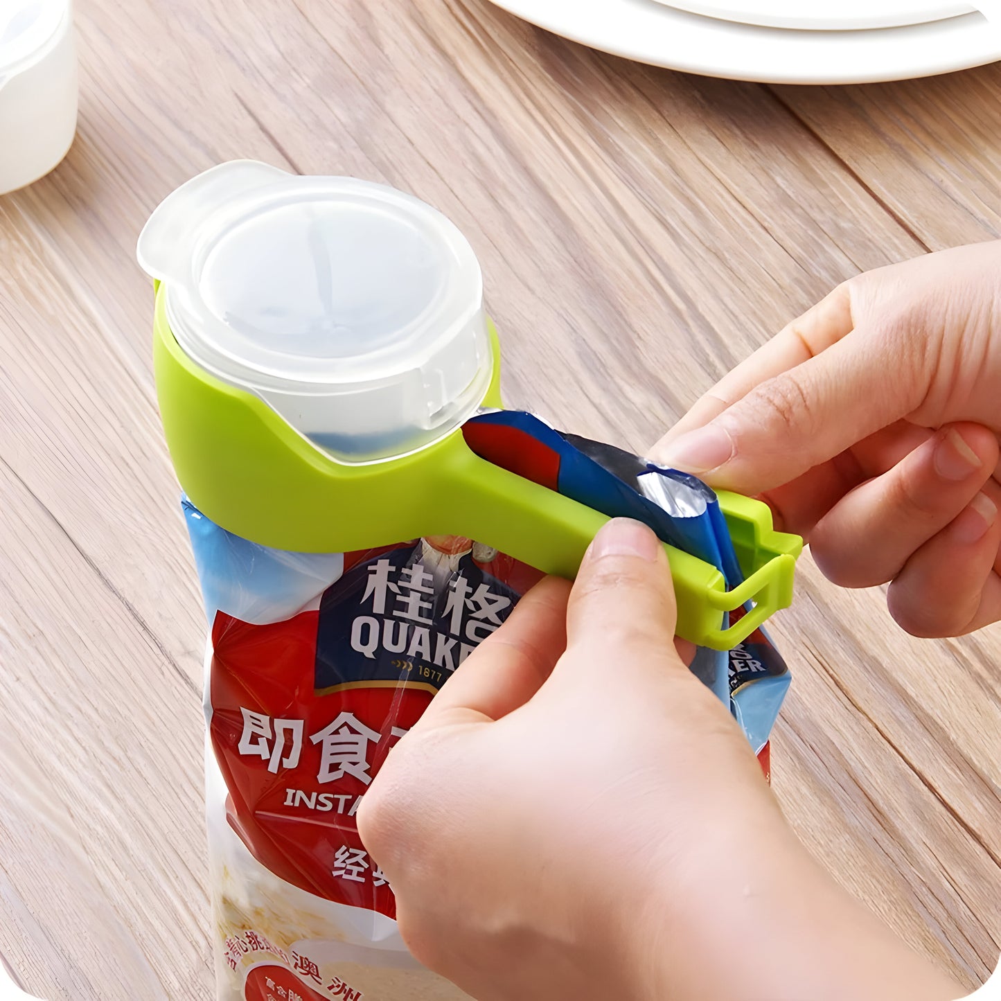 MunchMate™ Pro: The Perfect Snack Sealer for Every Occasion